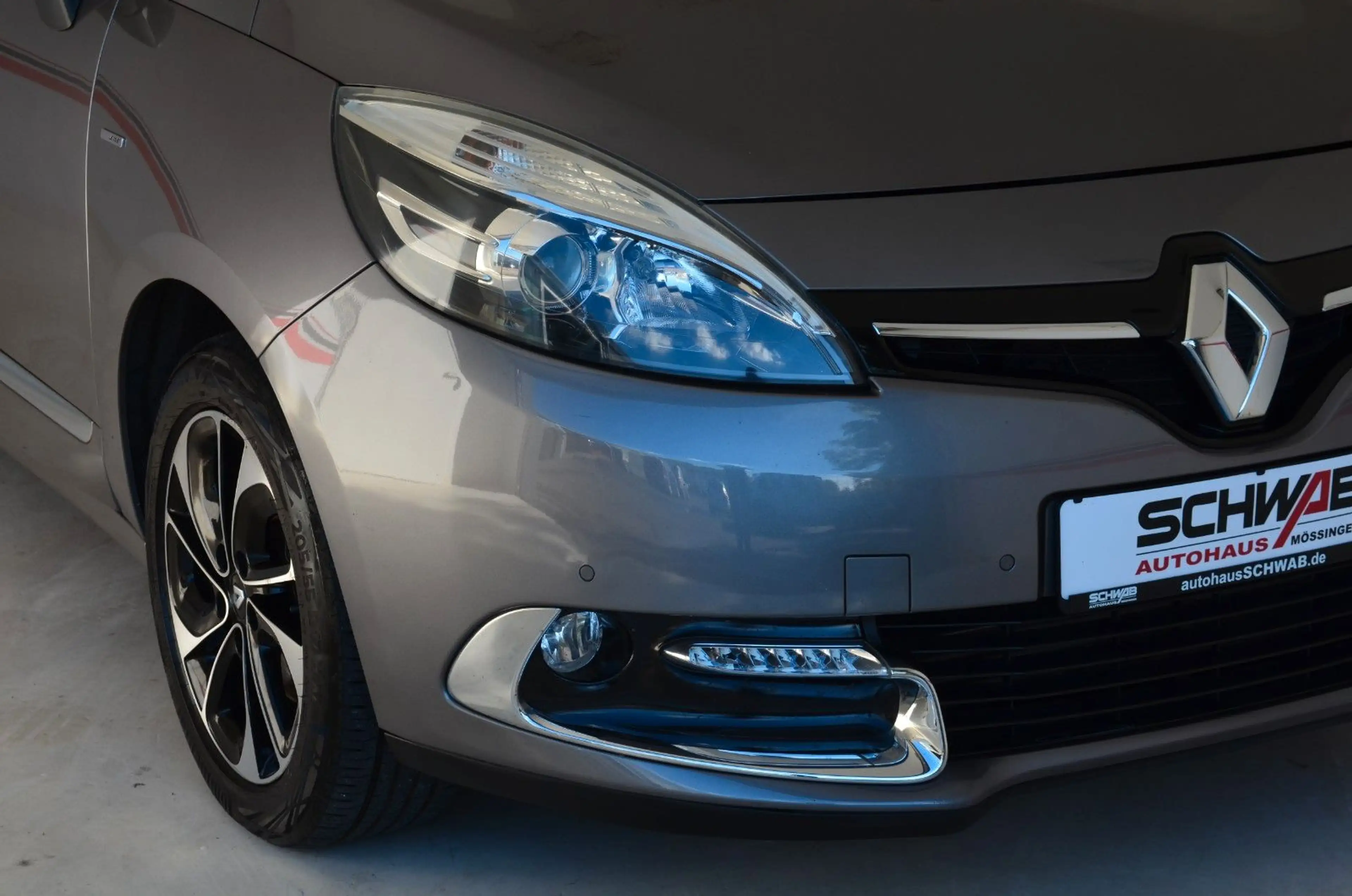 Renault Scenic III BOSE Edition |Navi|PDC+Kamera |17`Alu — photo 23