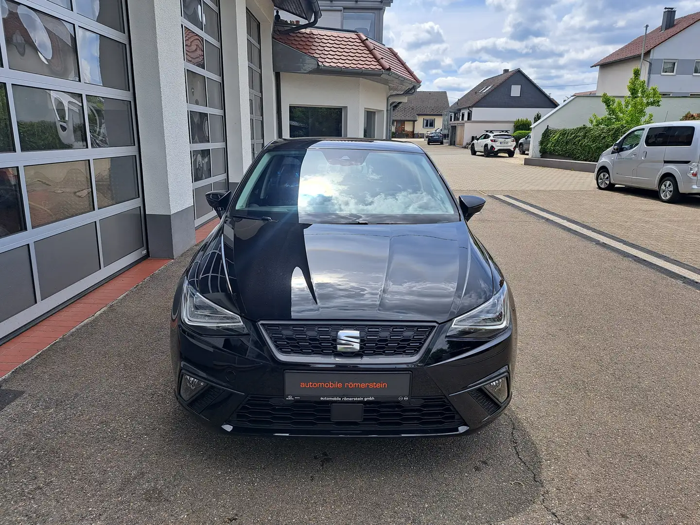 SEAT Ibiza Style Schwarz - 2