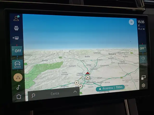 Land Rover Range Rover Velar view 12