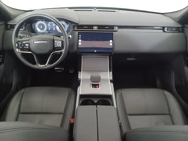 Land Rover Range Rover Velar view 4