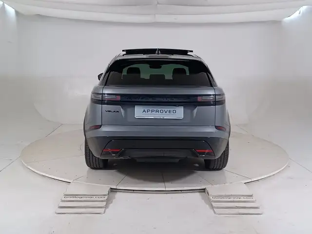 Land Rover Range Rover Velar view 7