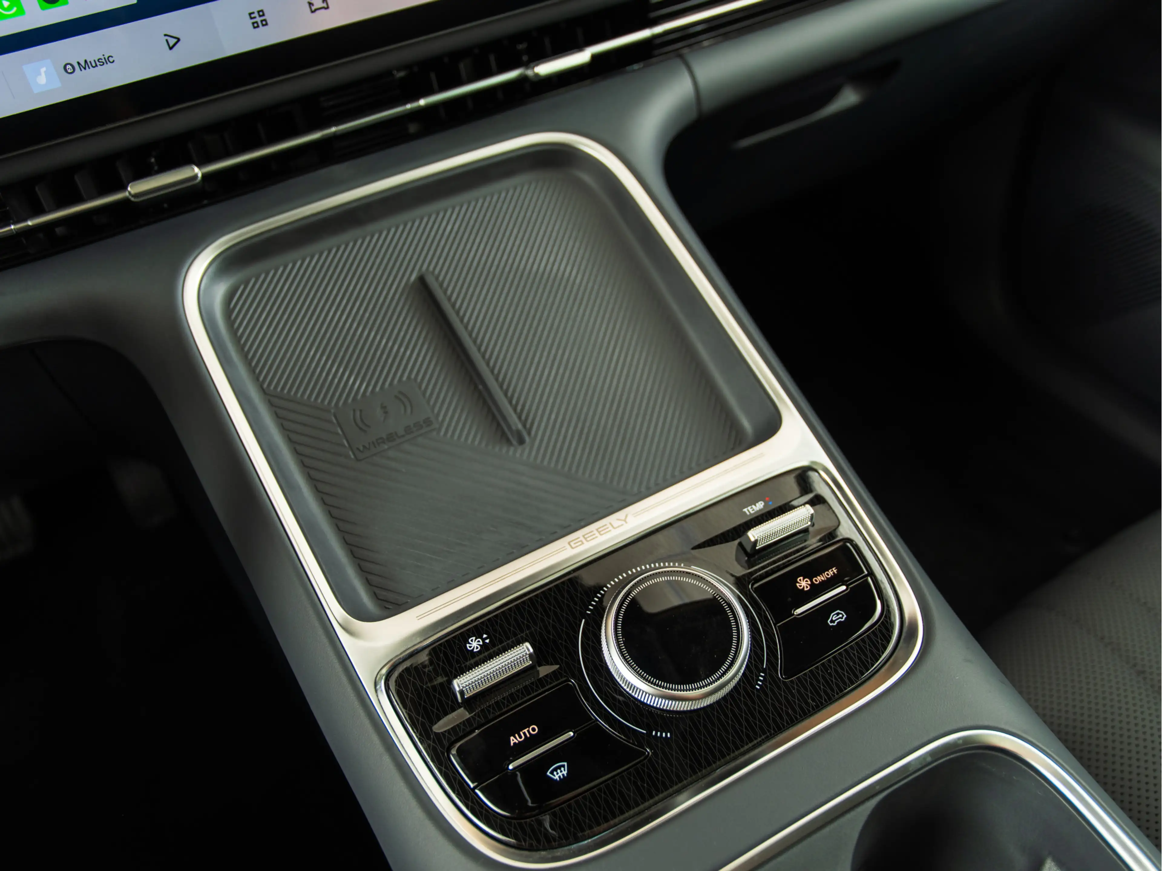 Geely Starray EM-i 1.5 Max+ PANO I 19 INCH I HUD | MEMORY | MASSAGE — photo 28