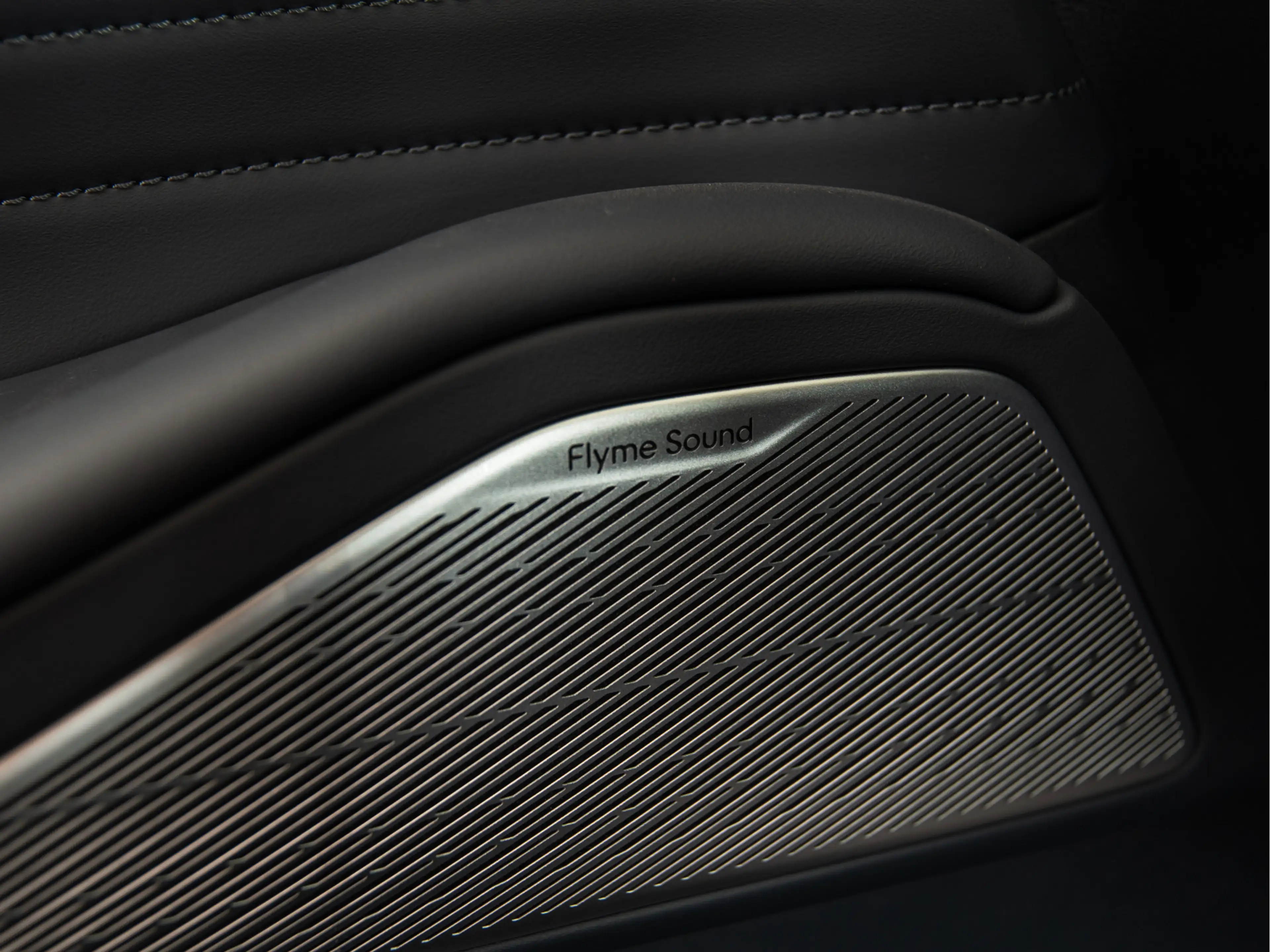 Geely Starray EM-i 1.5 Max+ PANO I 19 INCH I HUD | MEMORY | MASSAGE — photo 18