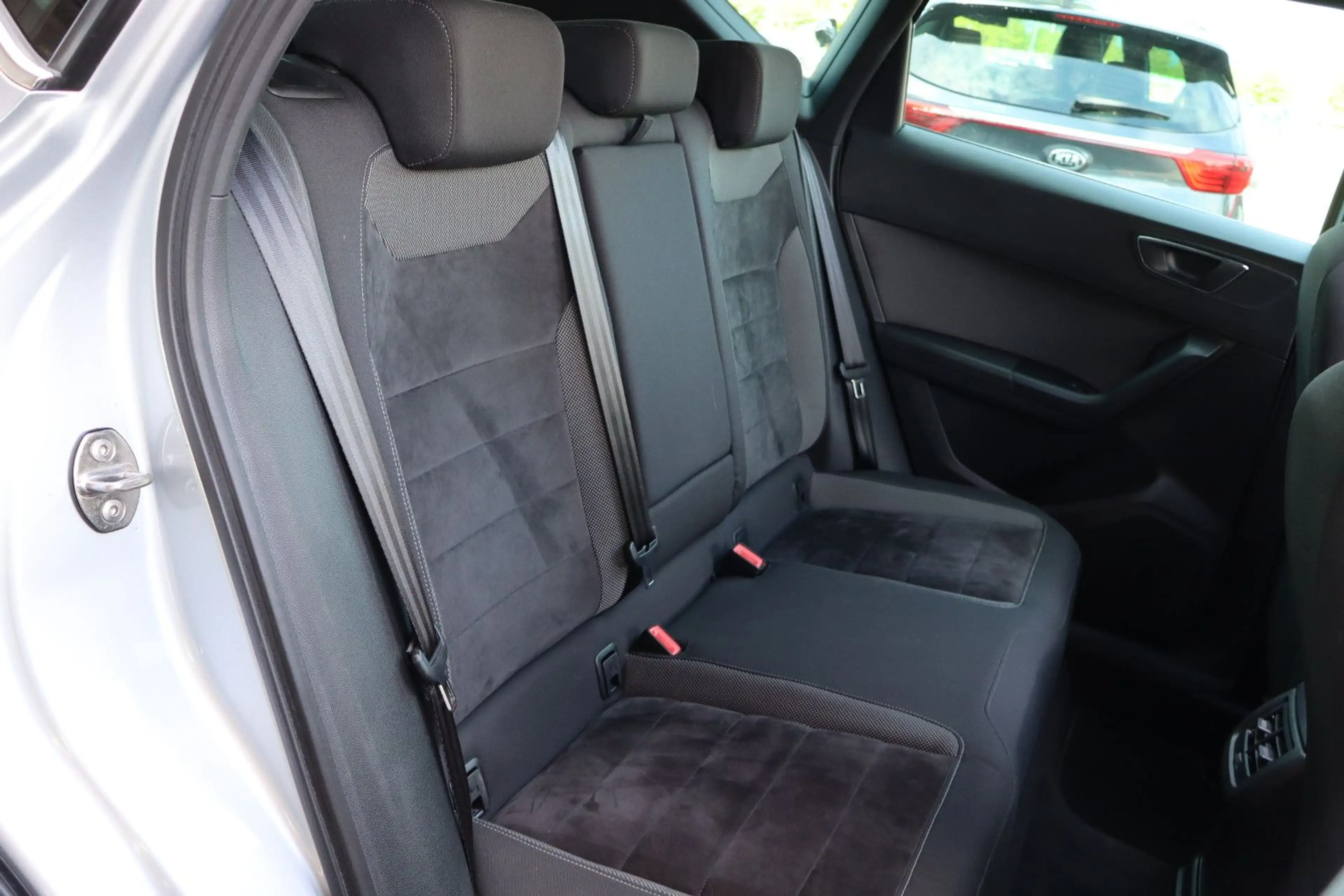SEAT Ateca 1.4 EcoTSI Xcellence DSG ! LED+Standhzg. ! — photo 11