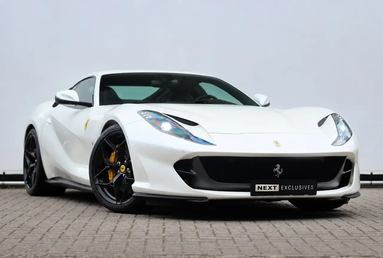 Ferrari 812