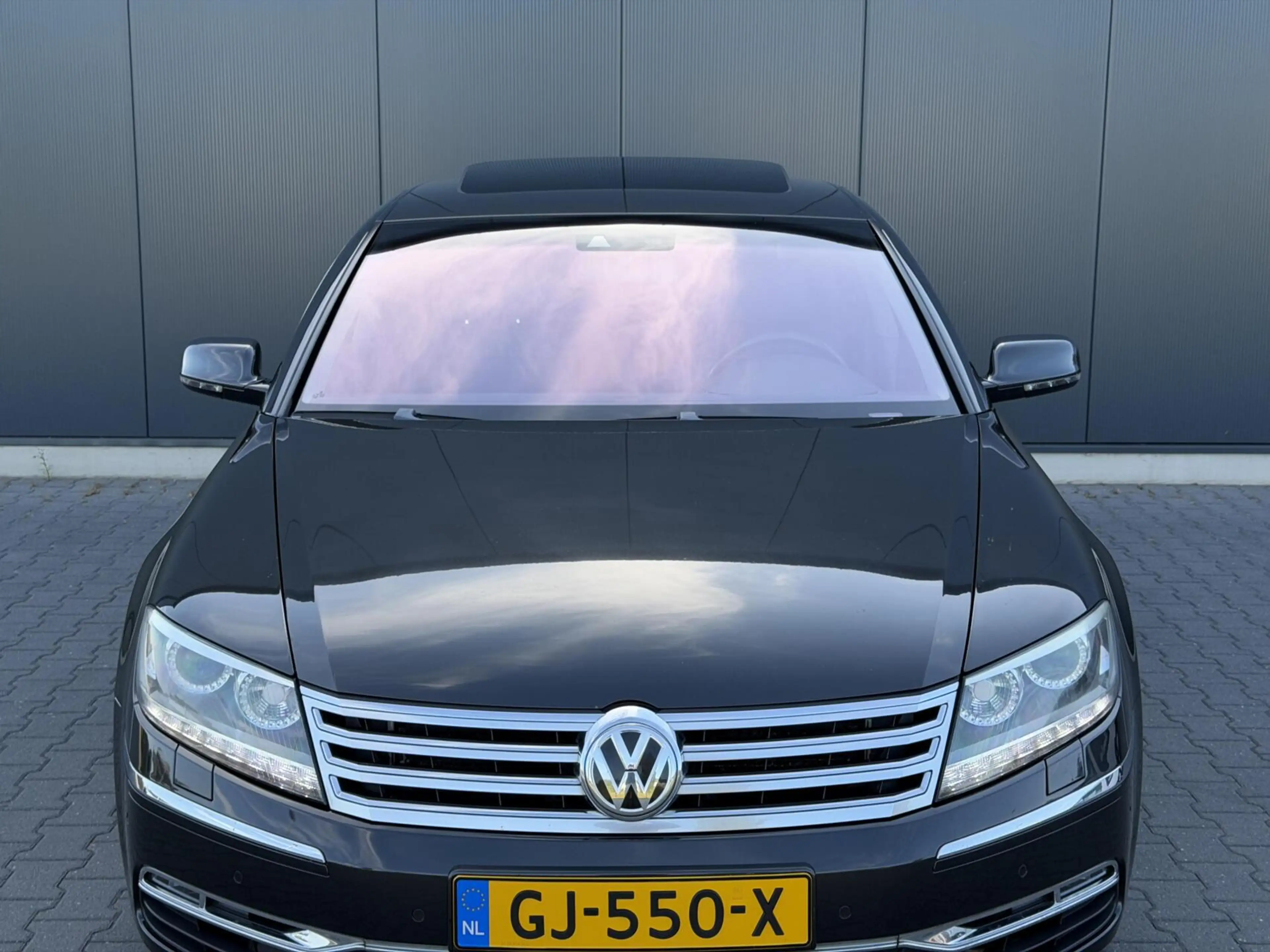 Volkswagen Phaeton 4.2 V8 4Motion Dynaudio - Schuifdak - ACC - Leder — photo 14