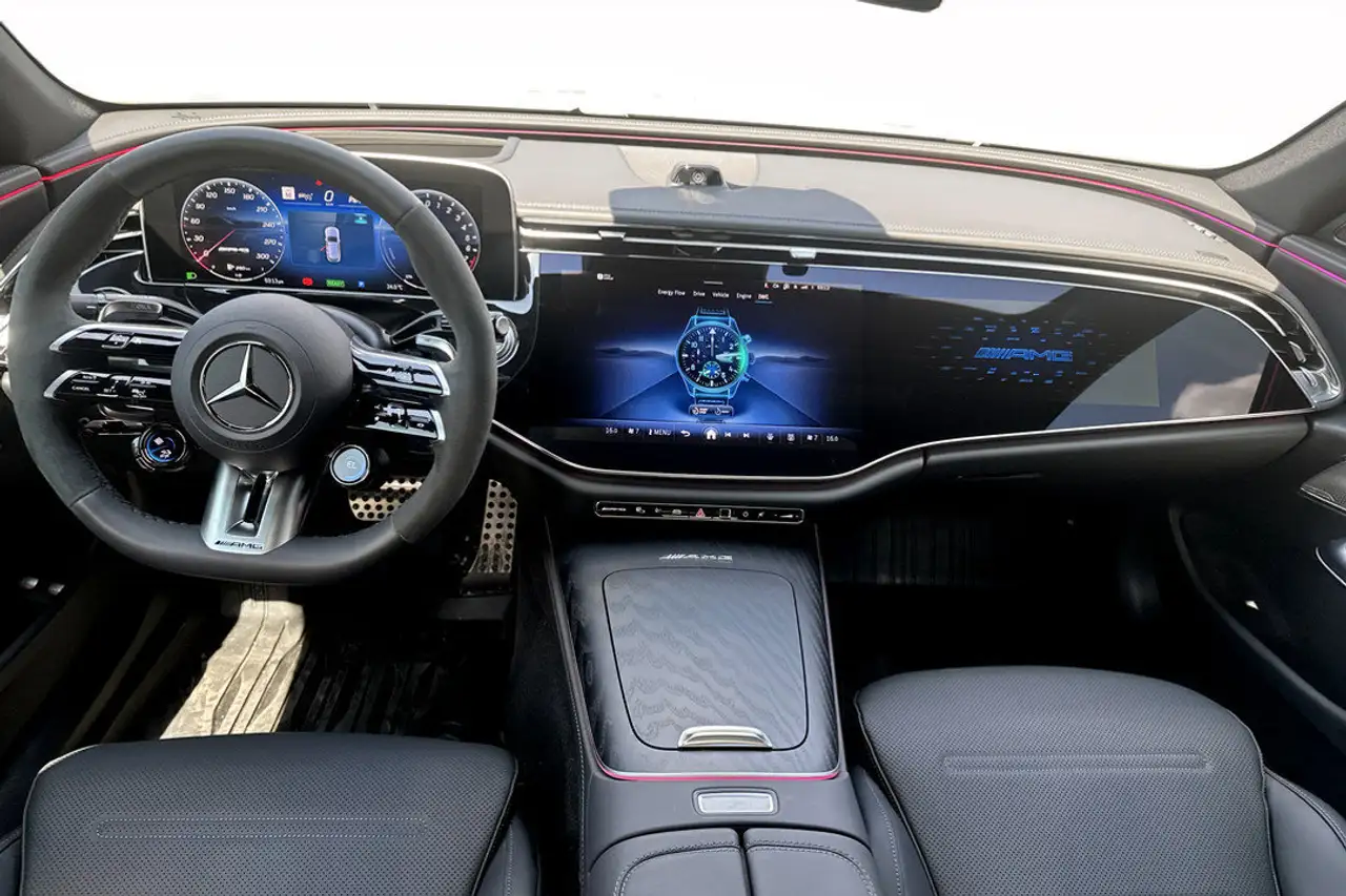 Mercedes-Benz E-Class photo Mercedes-Benz E-Class