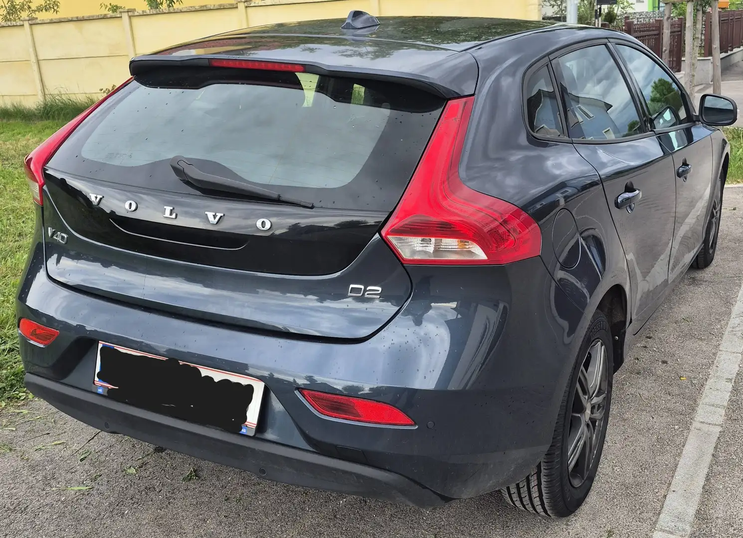 Volvo V40 V40 D2 Momentum Momentum Blau - 2