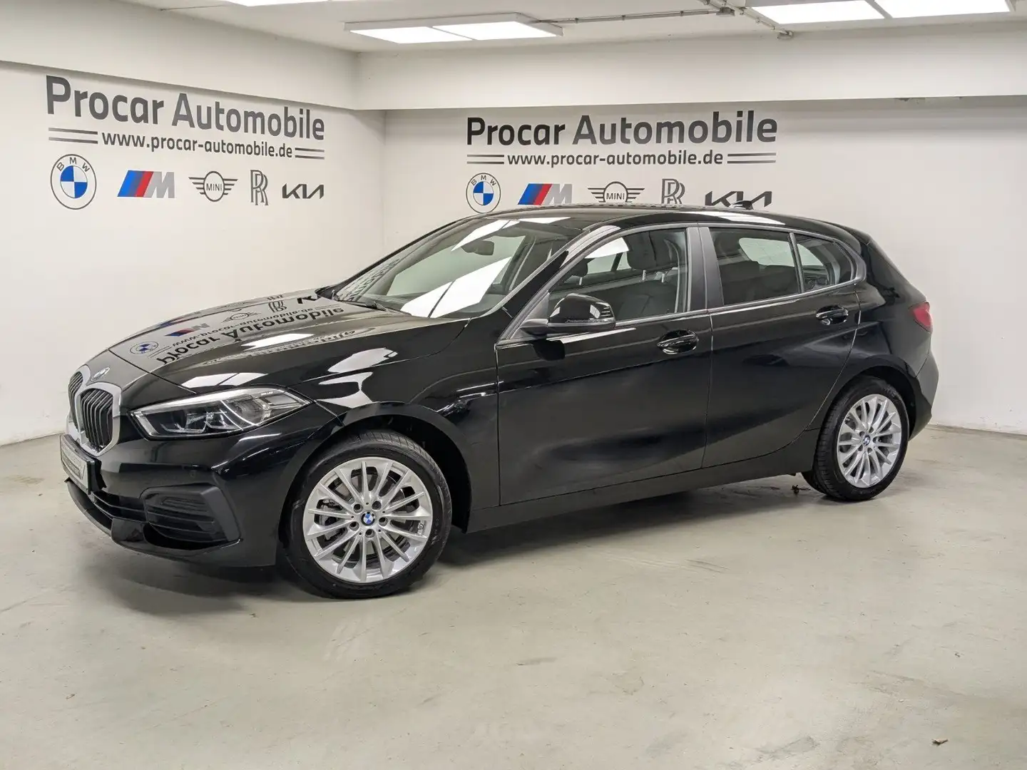 BMW 118 i PDC DAB LED 17'' Shz WLAN Schwarz - 2