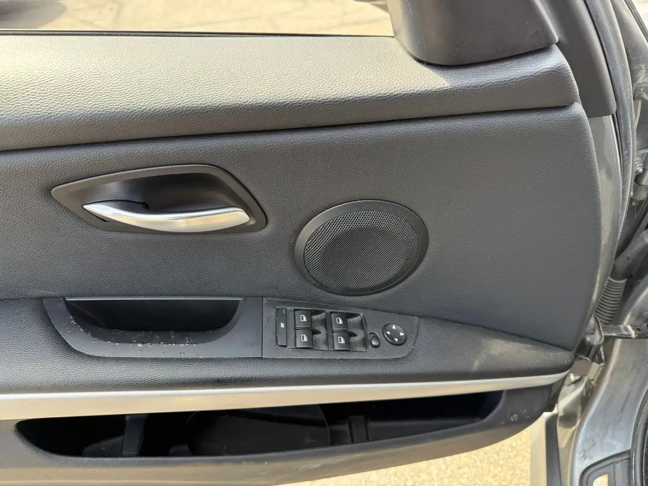 BMW 3 Series снимка BMW 3 Series