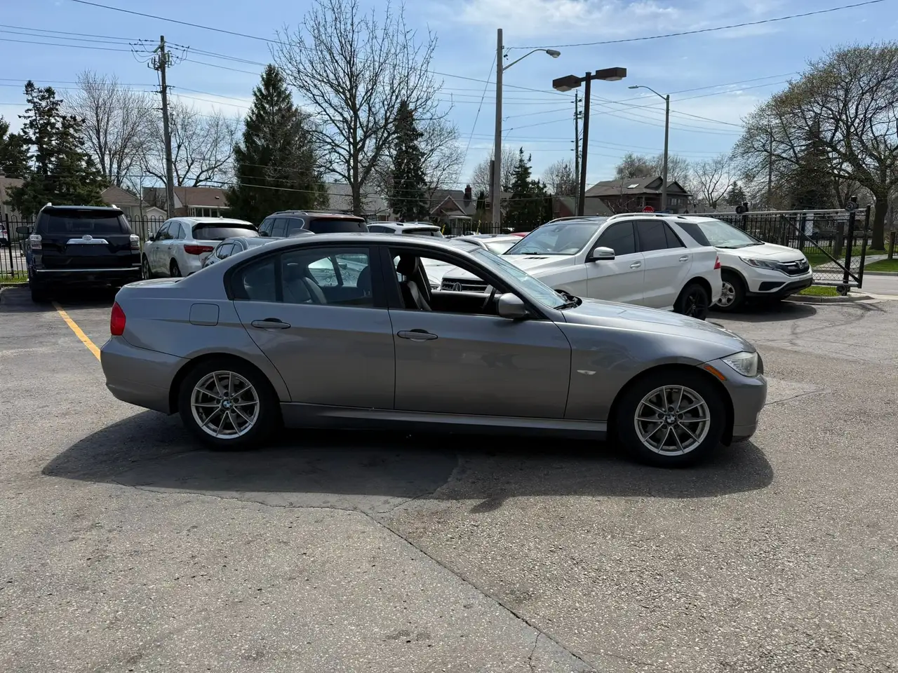 BMW 3 Series снимка BMW 3 Series