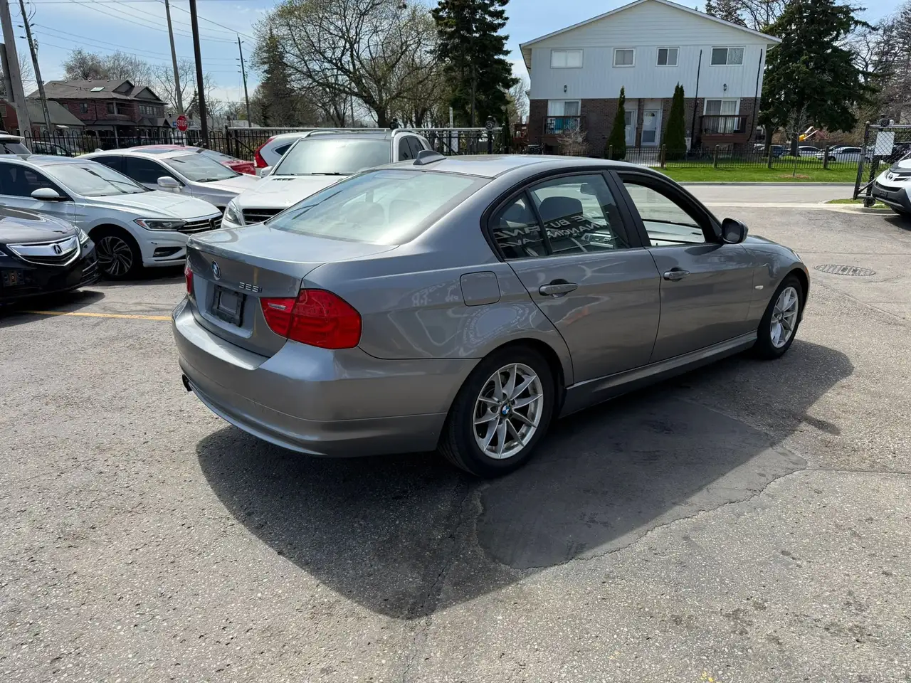 BMW 3 Series снимка BMW 3 Series