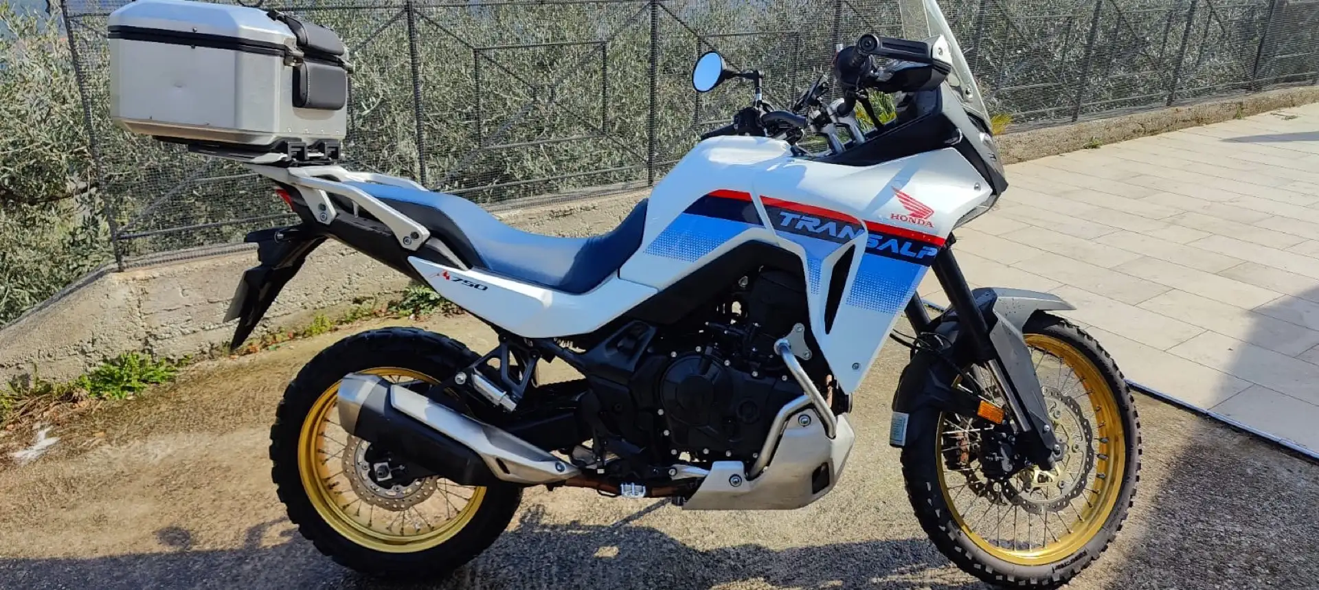 Honda XL 750 Transalp Rally Pack Tricolore - 1