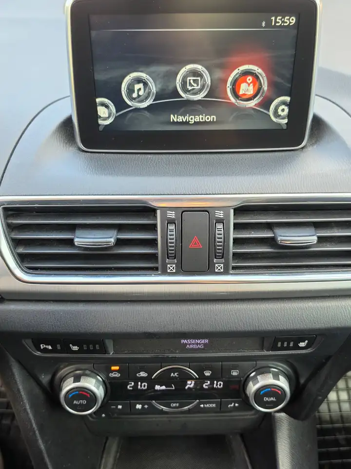 Mazda 3 Center-Line – Bild 21