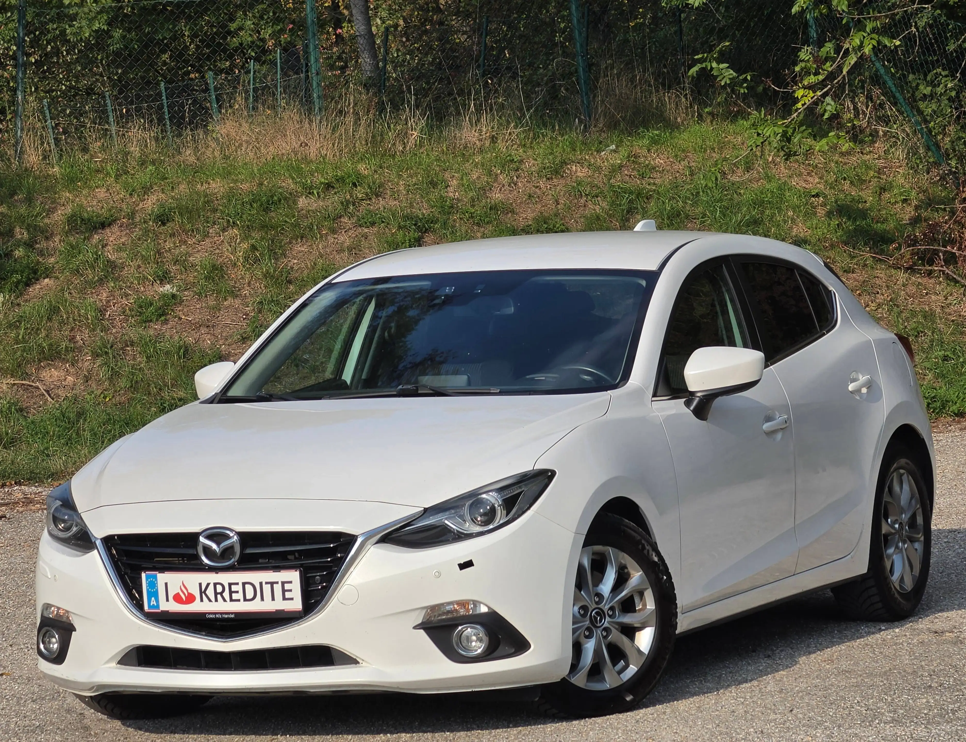 Mazda 3 Center-Line* Navi* Head-Up* Tempomat* Sitzheizung*