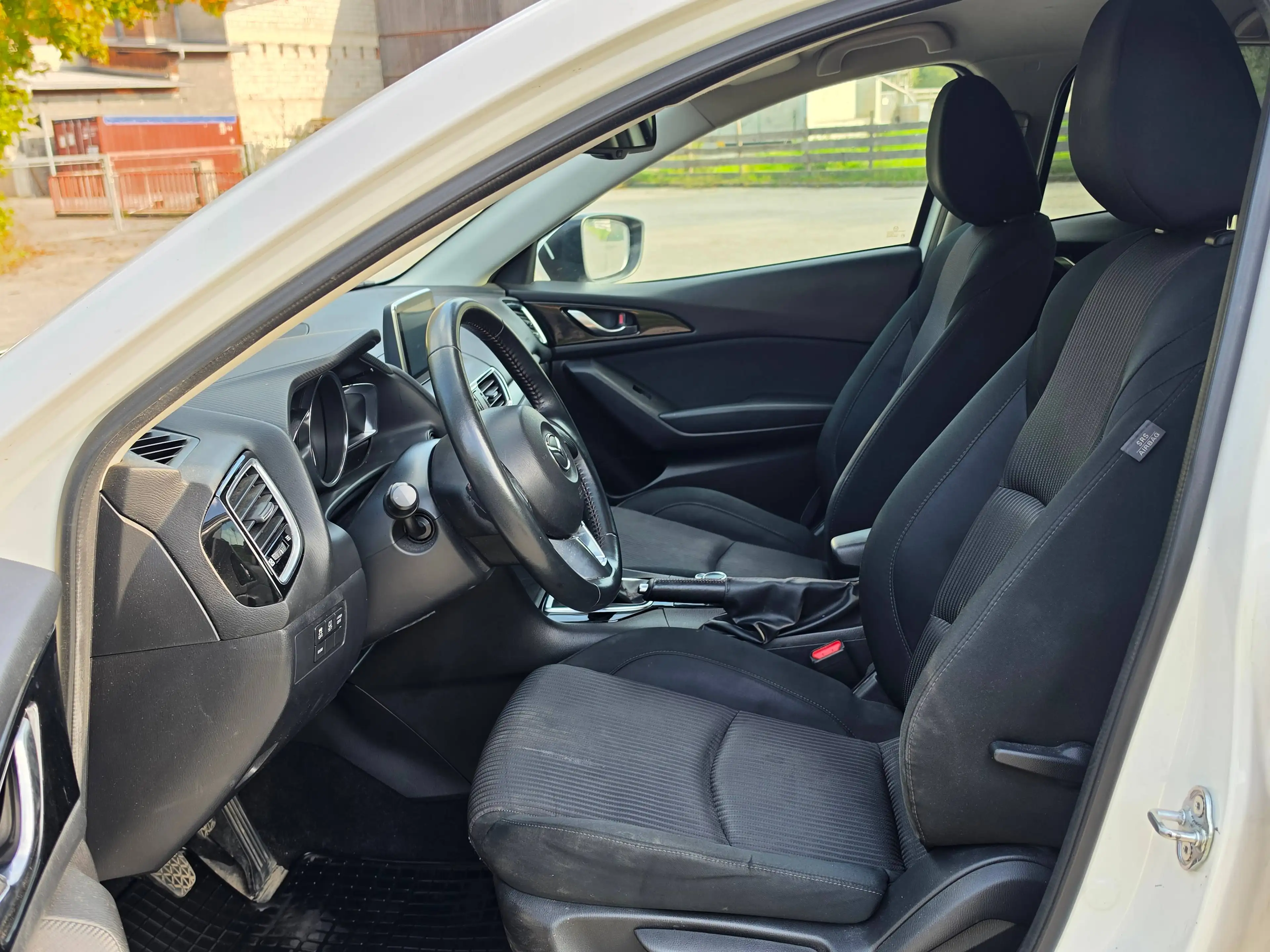Mazda 3 Center-Line* Navi* Head-Up* Tempomat* Sitzheizung* — photo 10
