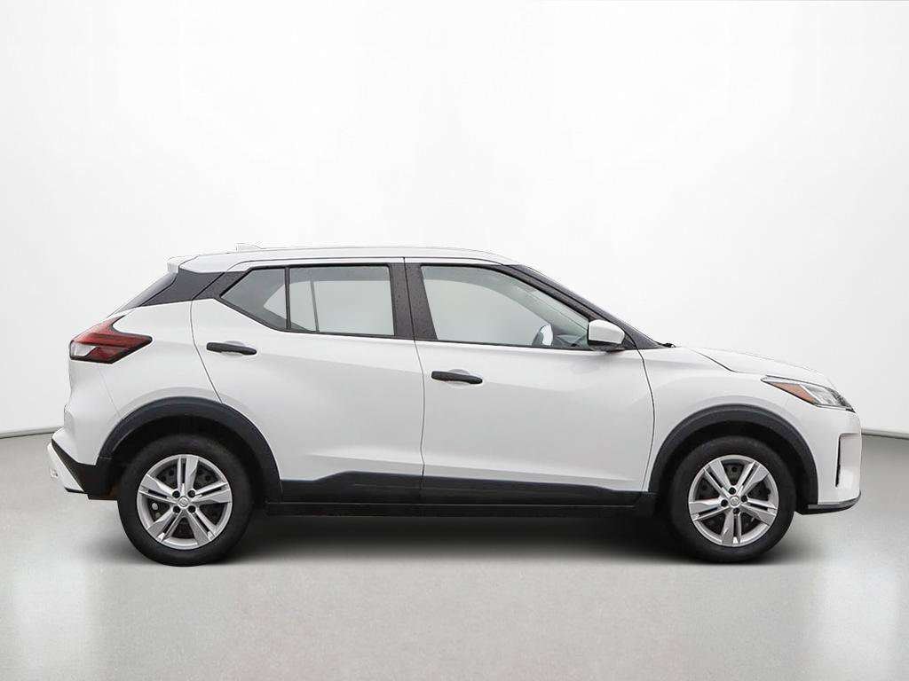 2023 Nissan Kicks