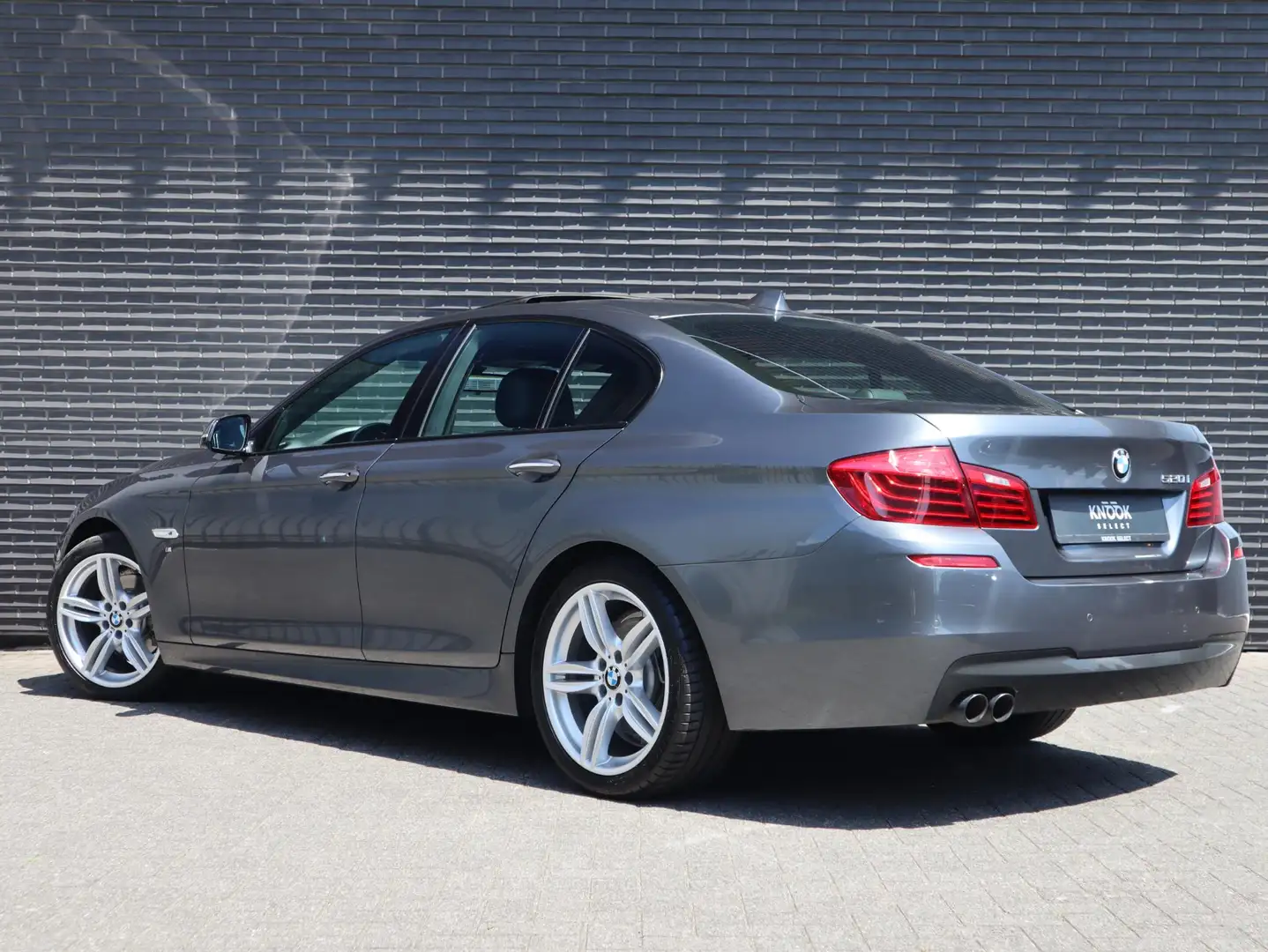 BMW 520 5-serie 520i M Sport Edition High Executive | Memo Grijs - 2
