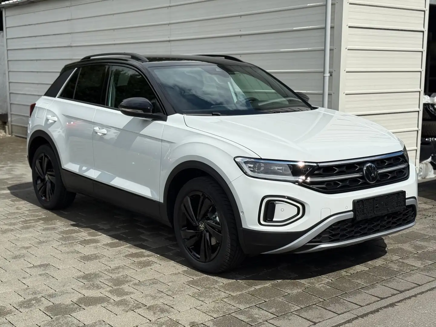 Volkswagen T-Roc Dark Line 1.5 TSI DSG *AHK*NAVI*Matrix* EasyOpe... Bianco - 1