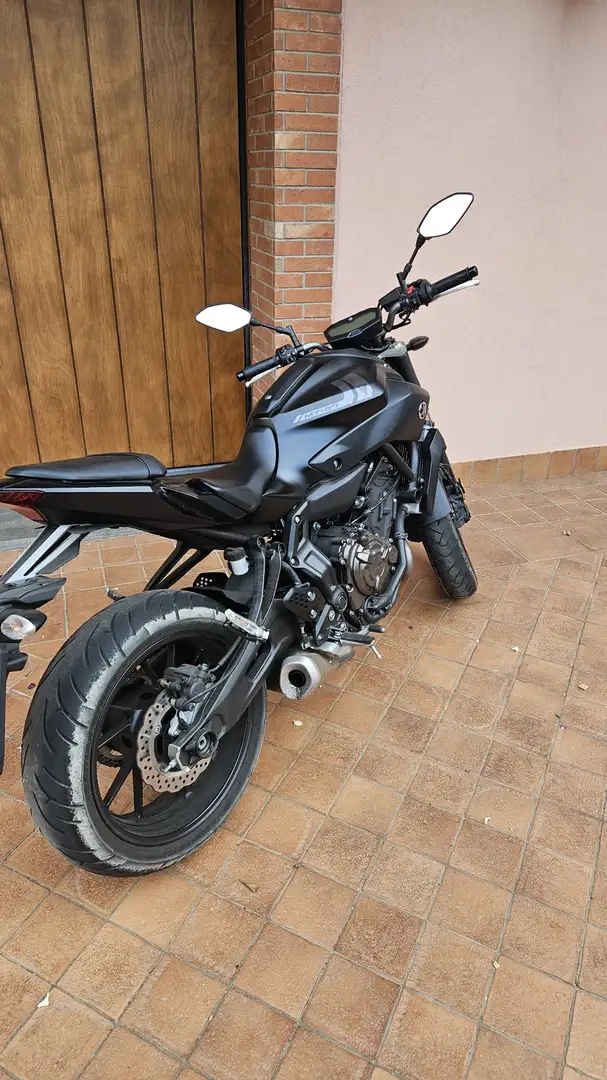 Yamaha MT-07 Noir - 2