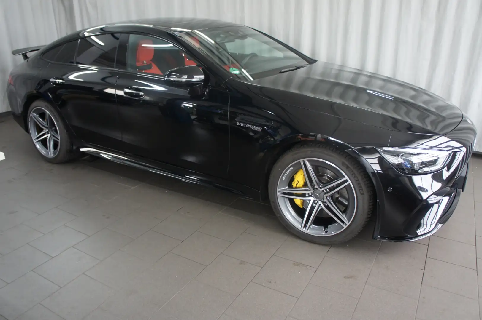 Mercedes-Benz AMG GT 63 S 4Matic #K060-008 Schwarz - 1