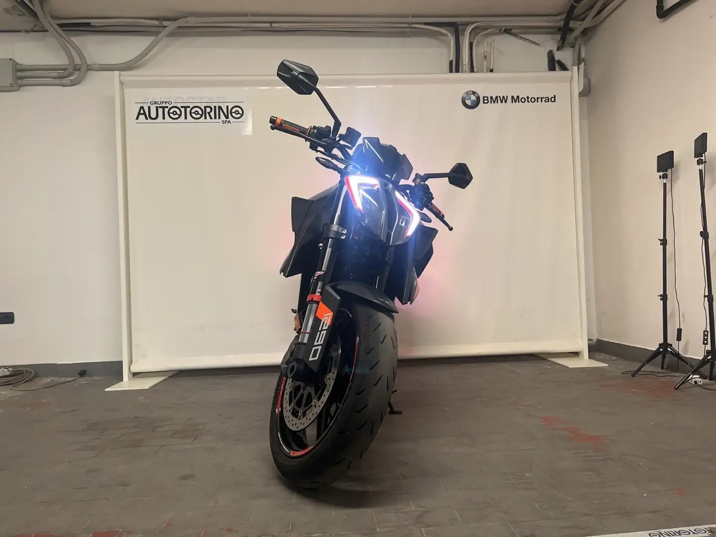 KTM 1290 Super Duke R Pomarańczowy - 2