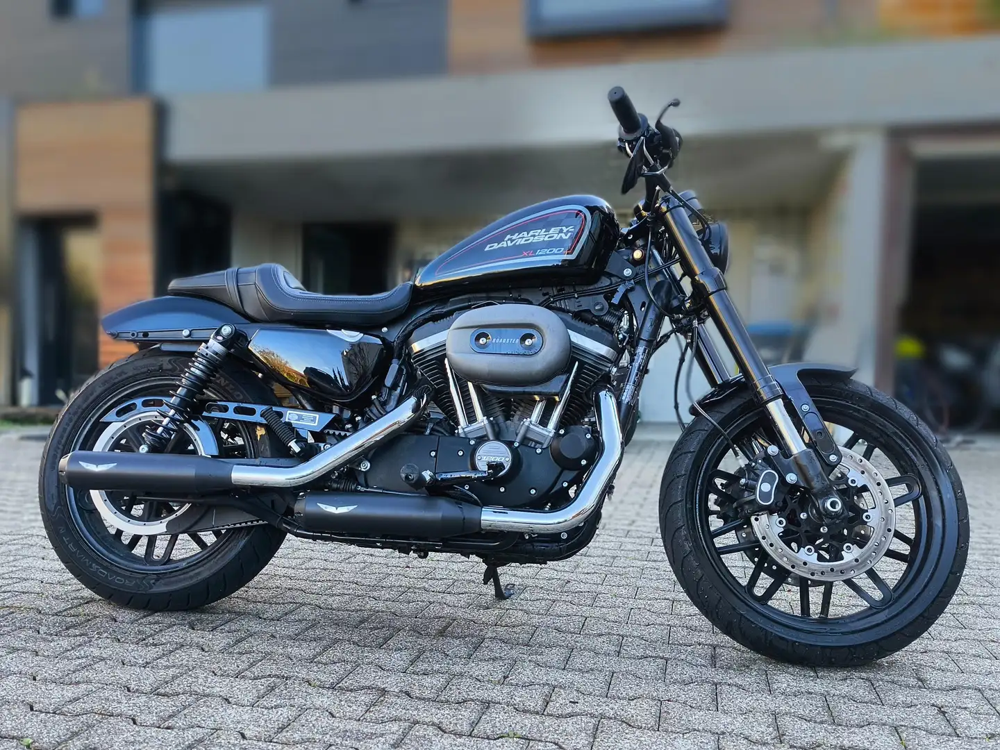 Harley-Davidson Sportster 1200 XL1200CX Roadster mit Penzl-Klappenauspuff Noir - 1