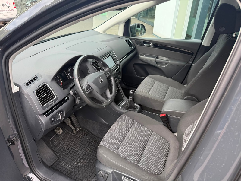 SEAT Alhambra Executive TDI — photo 9