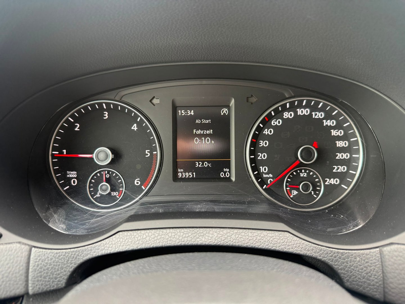 SEAT Alhambra Executive TDI — photo 14