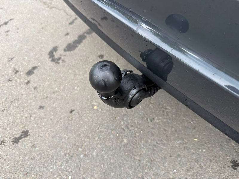 SEAT Alhambra Executive TDI — photo 13