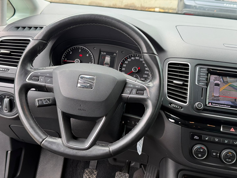 SEAT Alhambra Executive TDI — photo 8