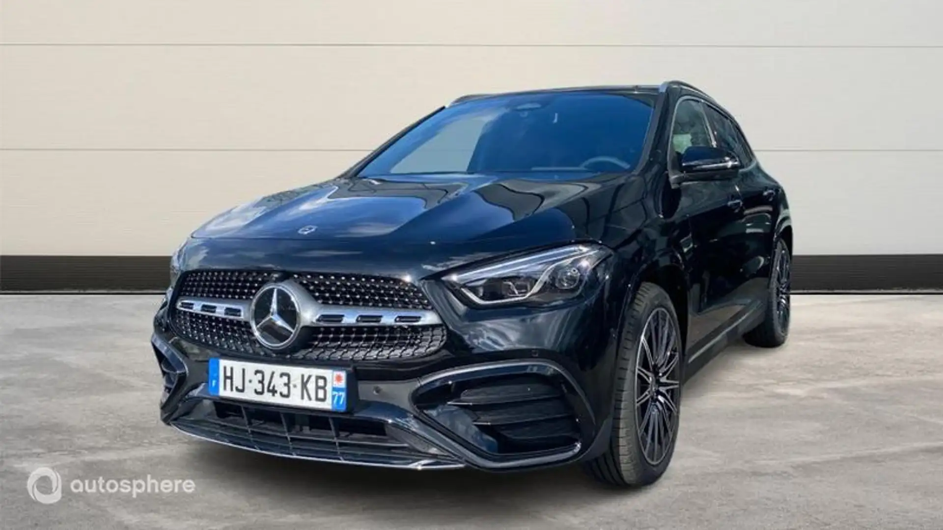 MERCEDES-BENZ Gla