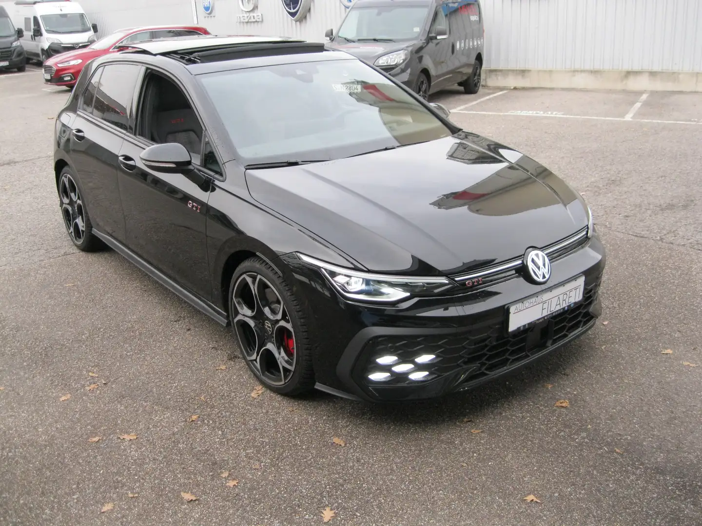 Volkswagen Golf GTI GTI DSG Black LED Pano HUD Navi SHZ Kam 19" Schwarz - 1
