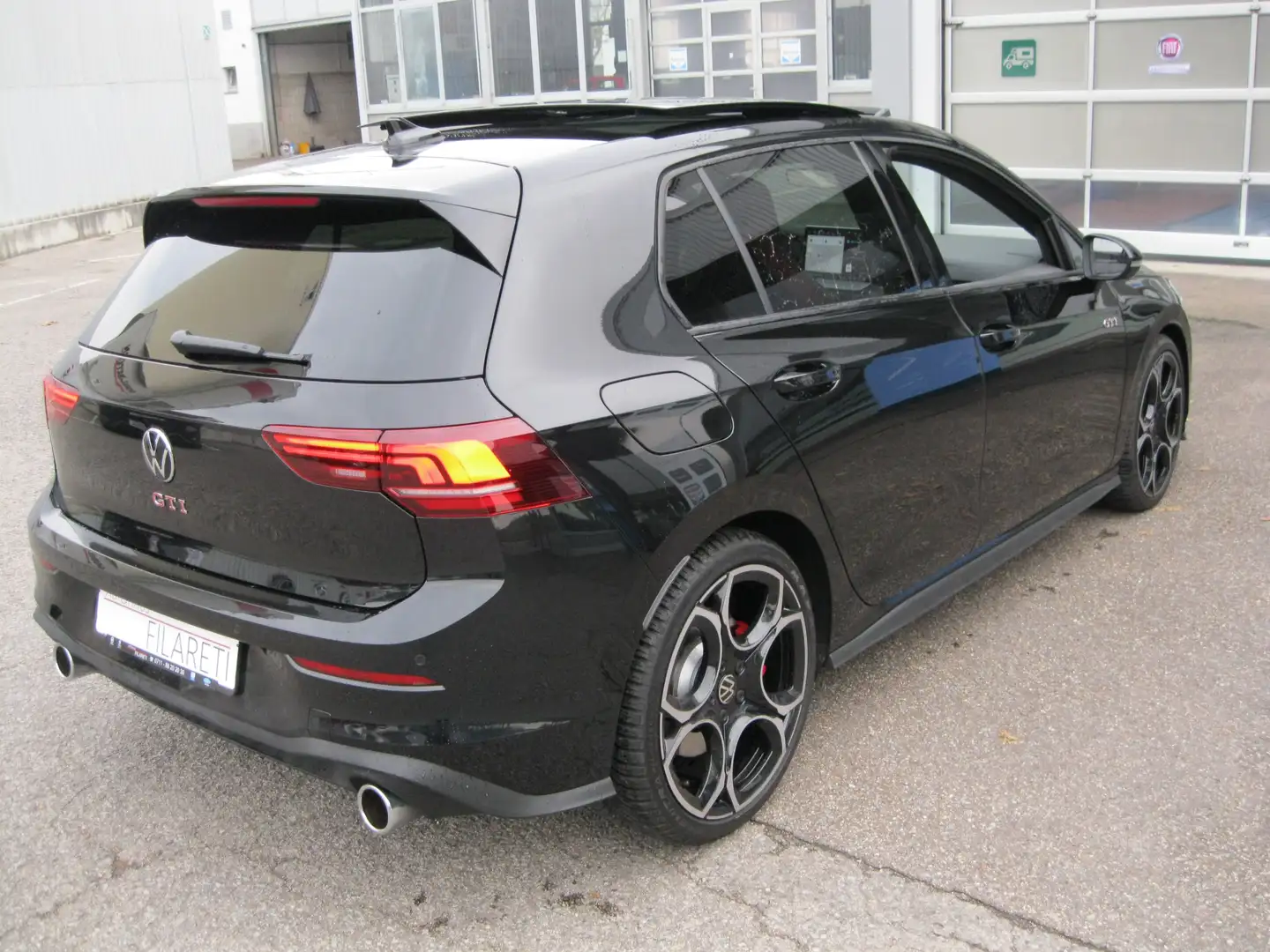 Volkswagen Golf GTI GTI DSG Black LED Pano HUD Navi SHZ Kam 19" Schwarz - 2