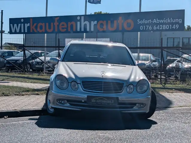 Mercedes-Benz E 270 E-Klasse Lim. E 270 CDI*TEMPOMAT*PDC V-H*NAVI !!