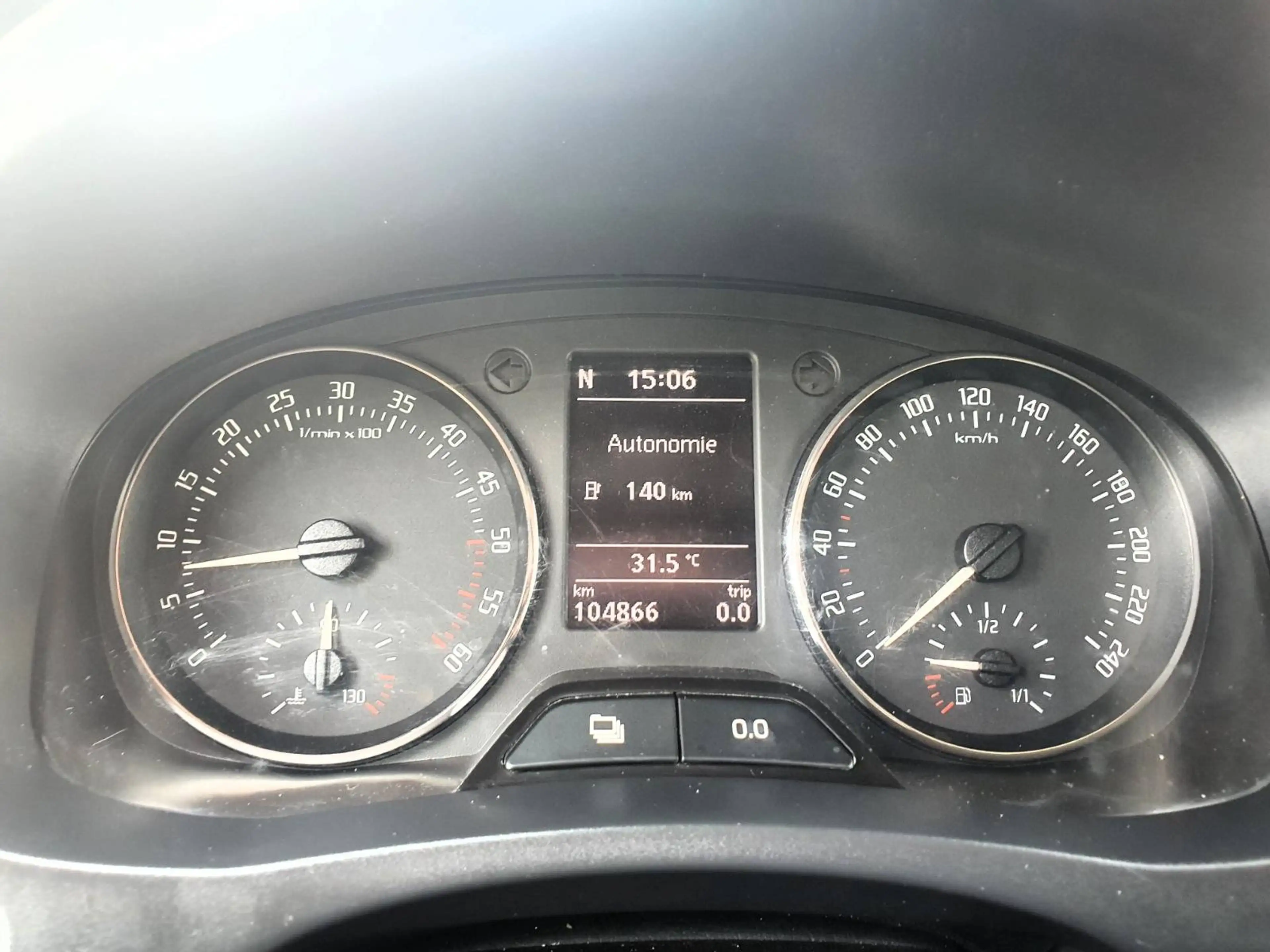 Skoda Fabia 🟢1.6 TDi 90CV - CLIM - GPS - BLUETOOTH — photo 9