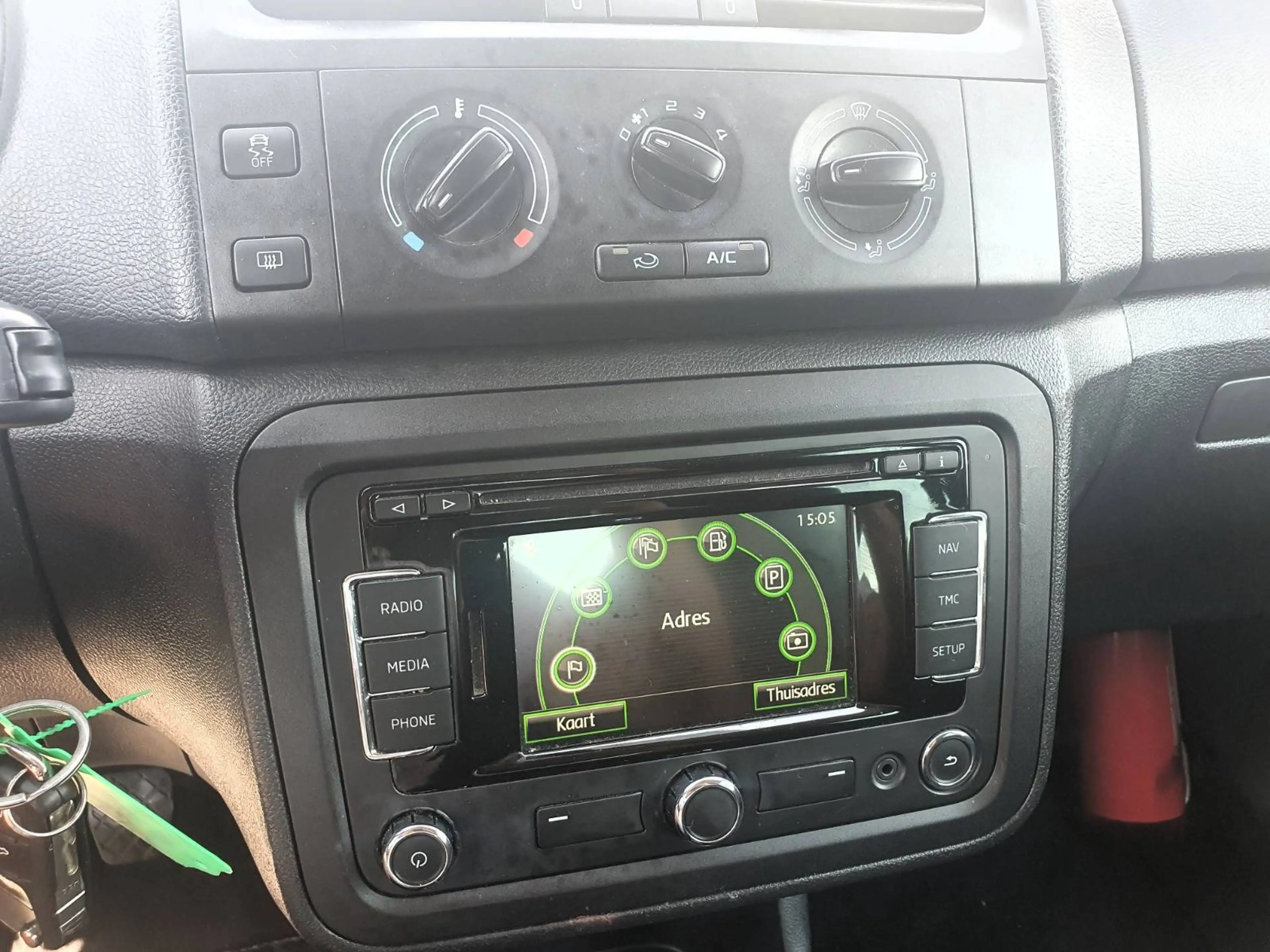 Skoda Fabia 🟢1.6 TDi 90CV - CLIM - GPS - BLUETOOTH — photo 7