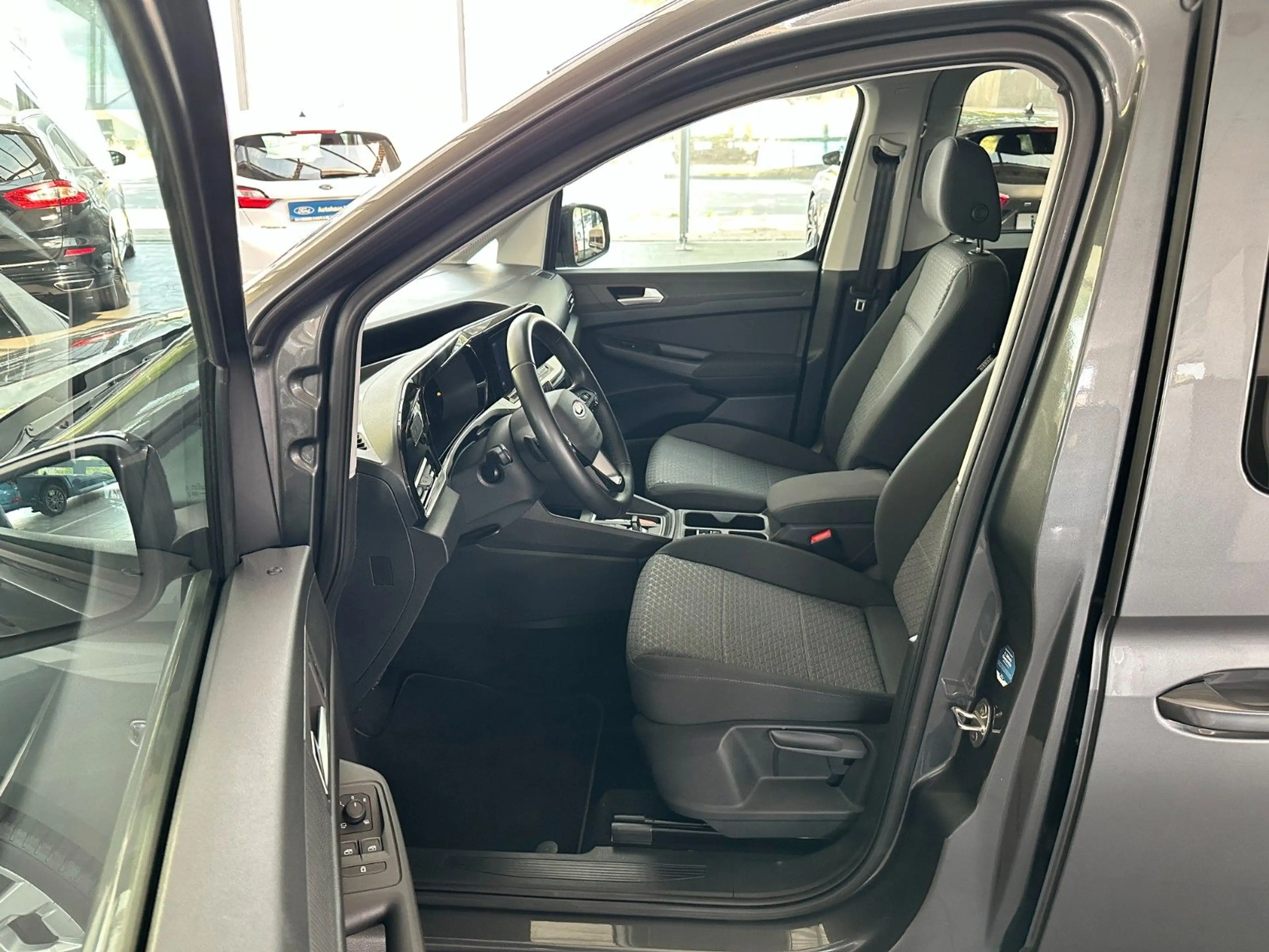 Ford Grand Tourneo Connect Titanium 2.0 AUTOMATIK — photo 12