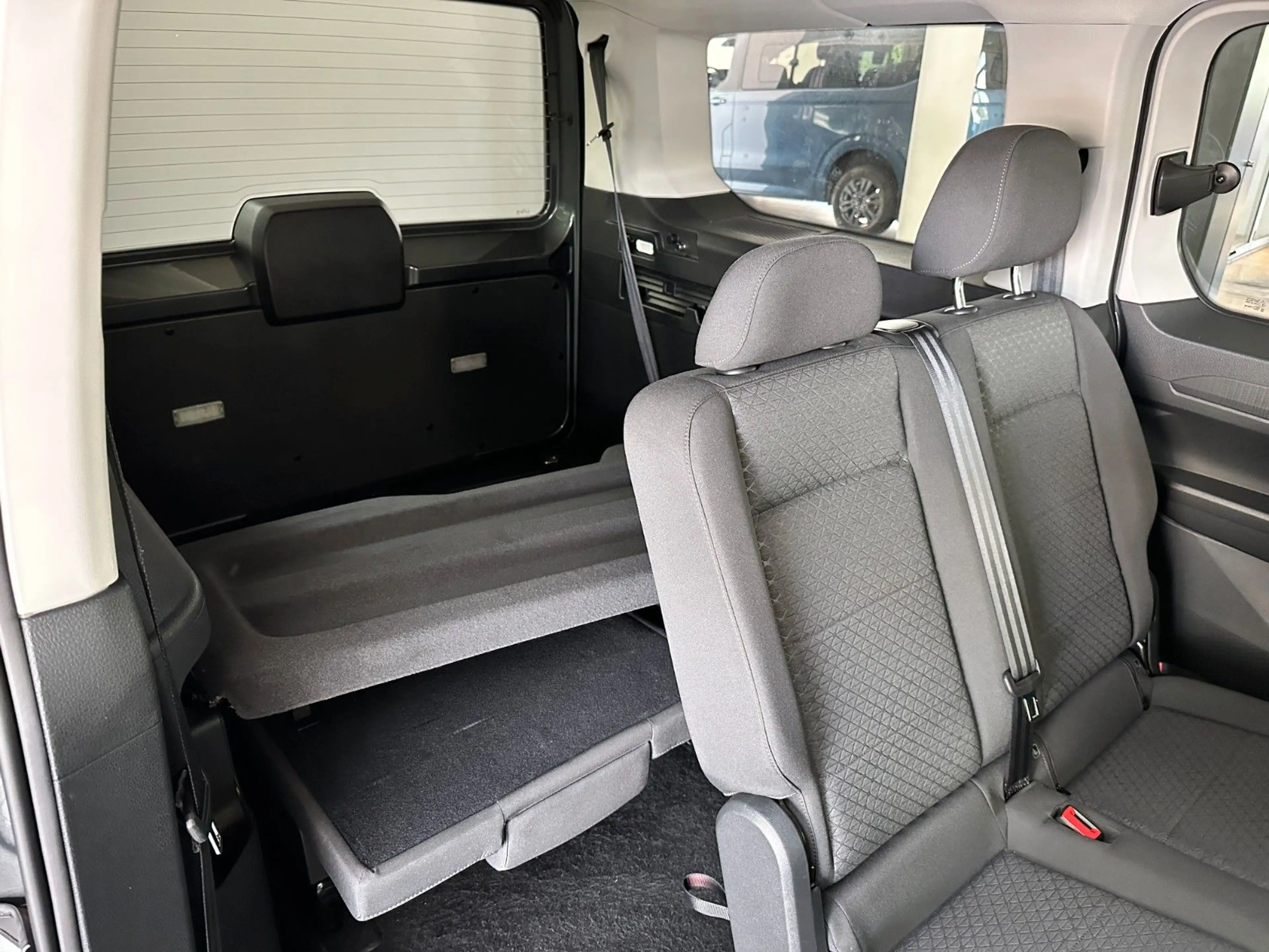 Ford Grand Tourneo Connect Titanium 2.0 AUTOMATIK — photo 15