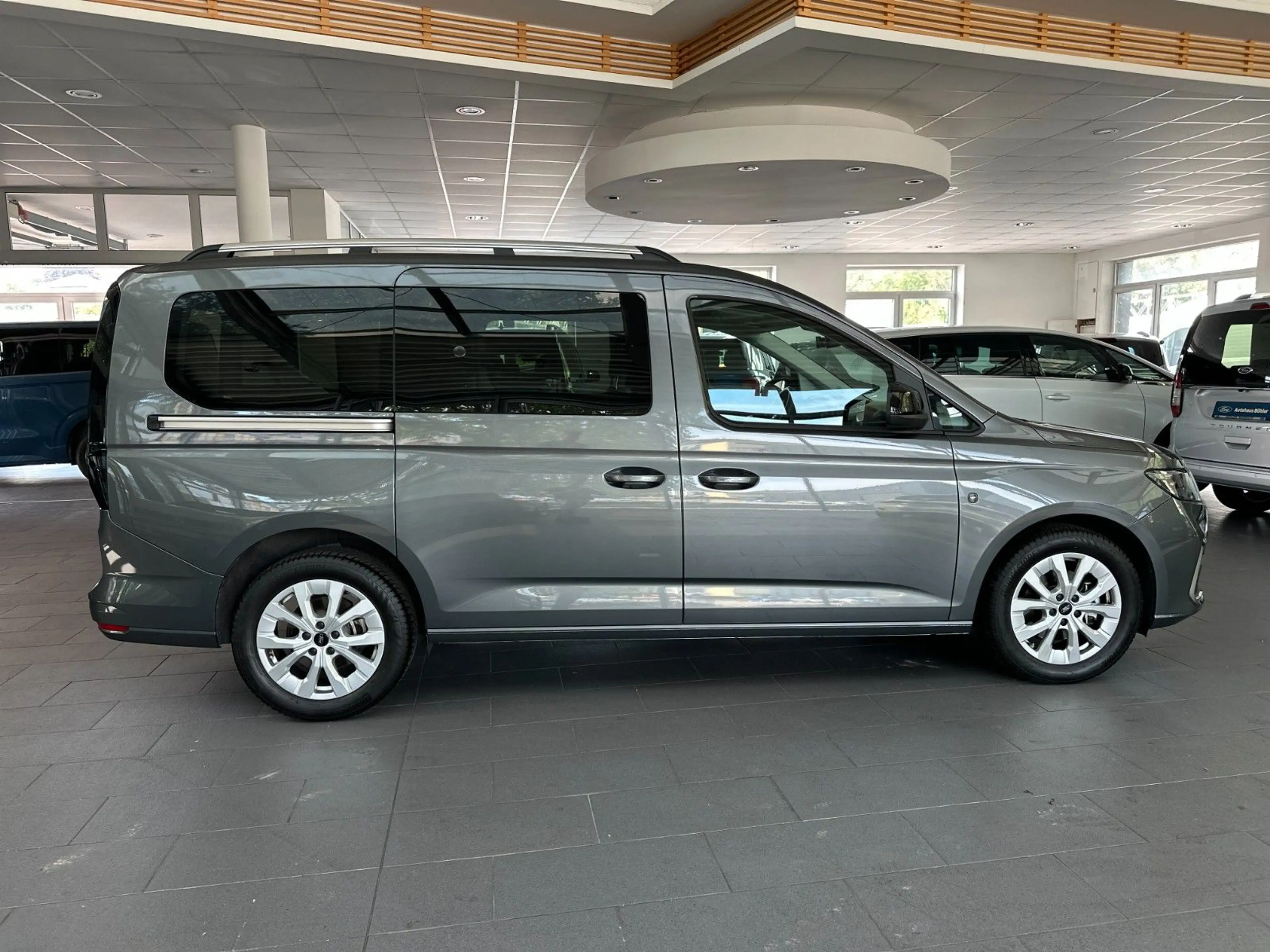 Ford Grand Tourneo Connect Titanium 2.0 AUTOMATIK — photo 6