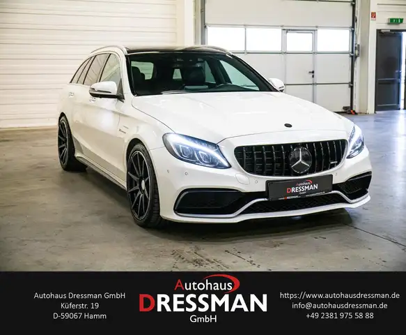 Mercedes-Benz C-Class view 3