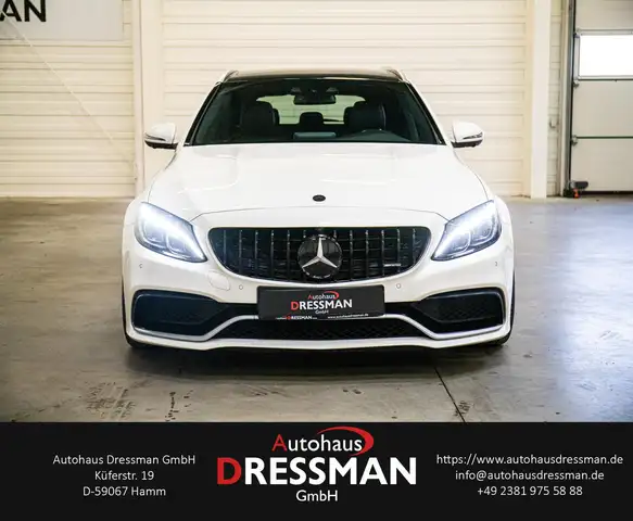 Mercedes-Benz C-Class view 2