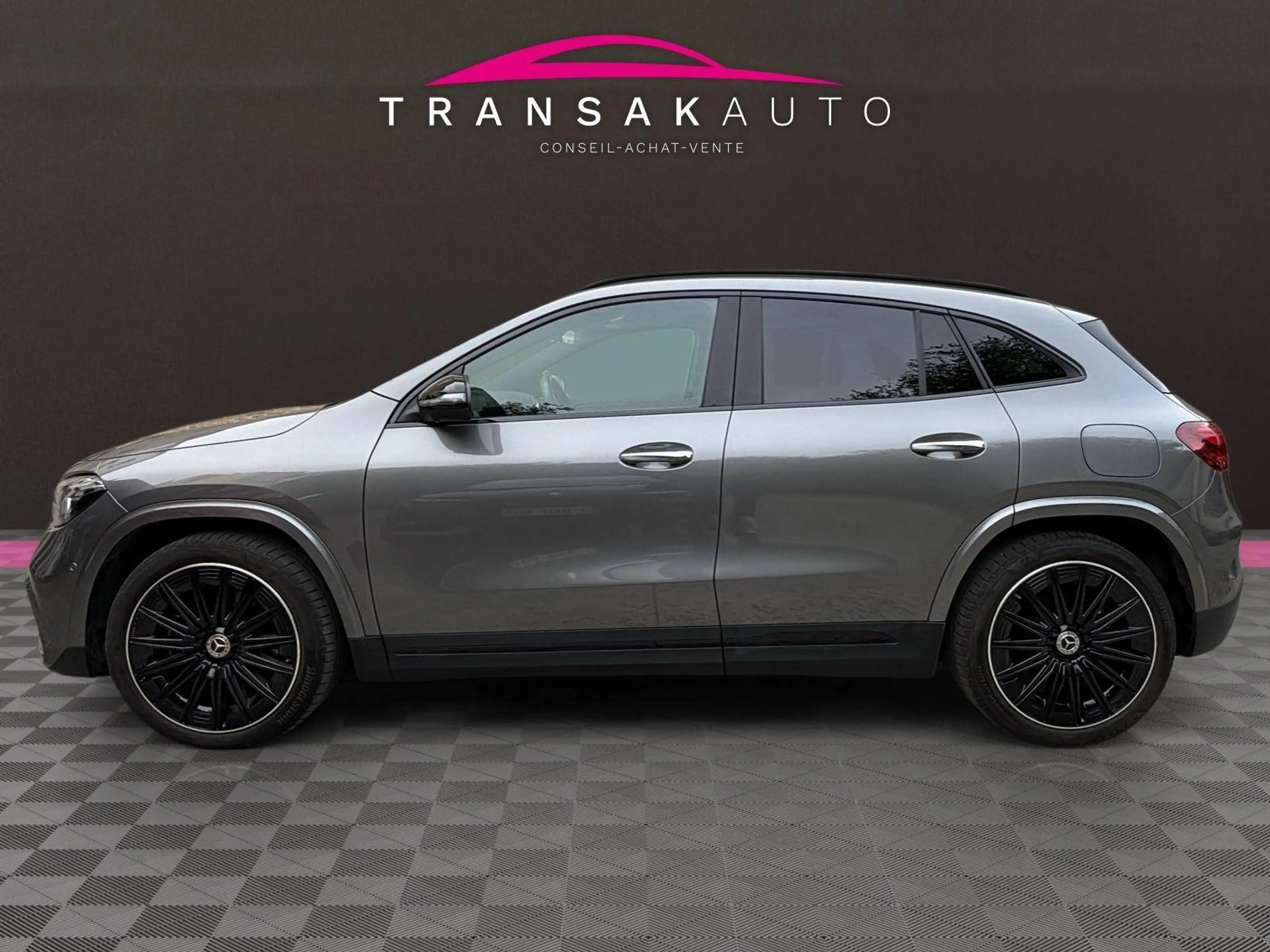 Mercedes-Benz GLA 200 GLA 200 AMG Line AMG Line/GARANTIE 12 MOIS/CARNET MERCEDES — photo 2