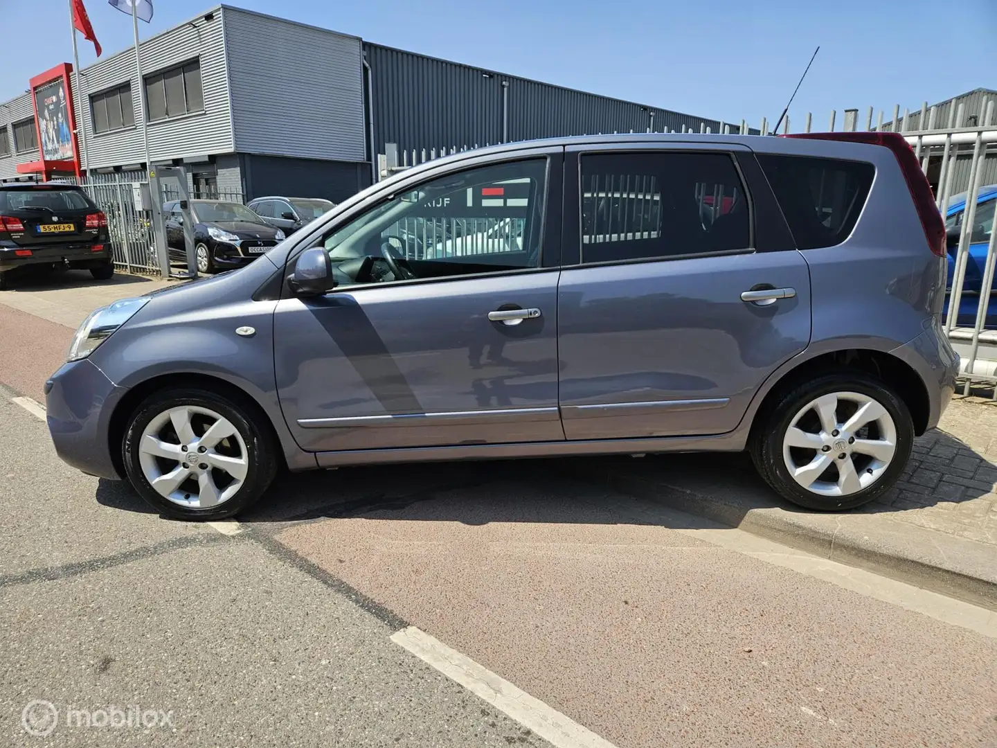 Nissan Note 1.6 Life + Trekhaak Automaat Blauw - 2