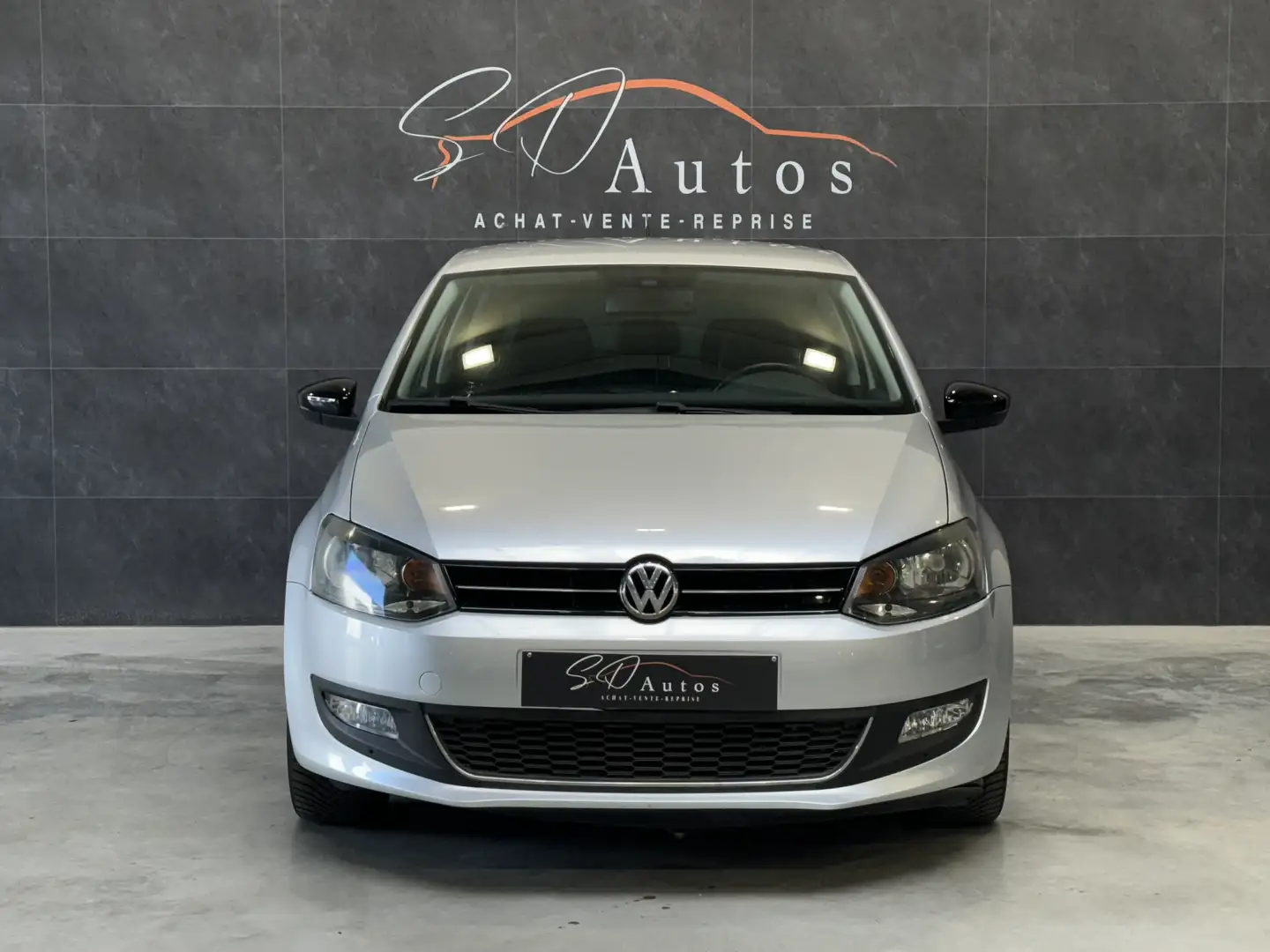 Volkswagen Polo 1.4i* BOITE AUTO * PACK STYLE * CAMERA * CAR PLAY* Grijs - 2