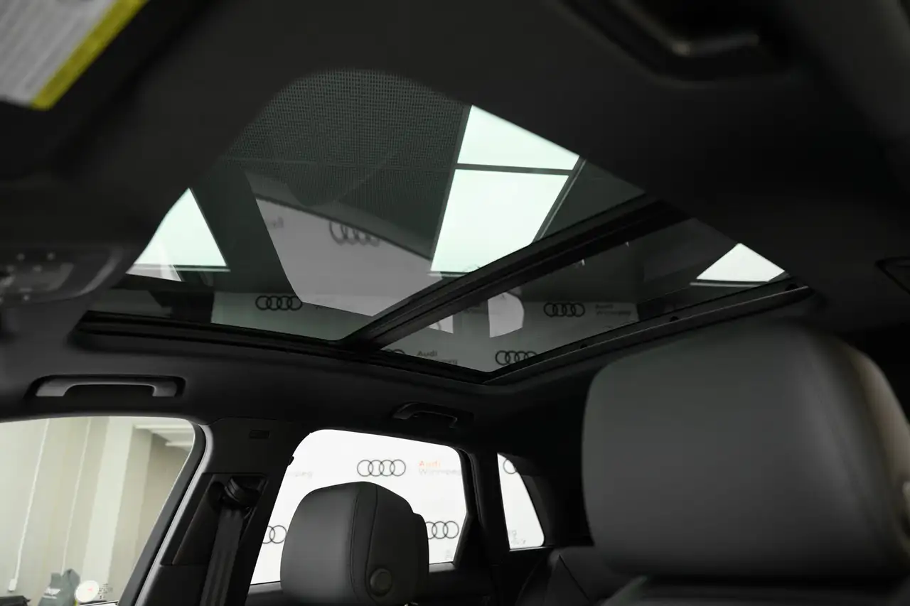 Audi Q3 photo Audi Q3