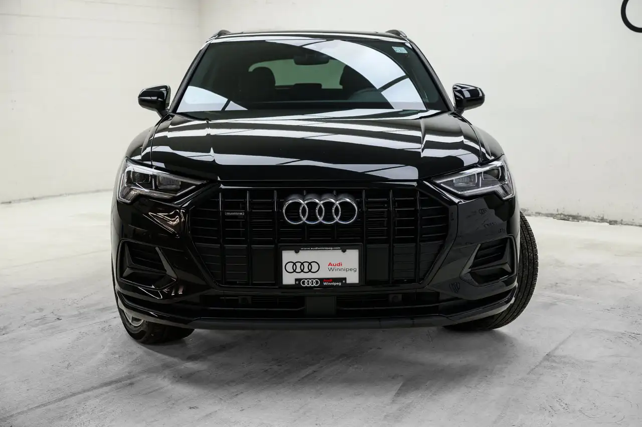 Audi Q3 photo Audi Q3