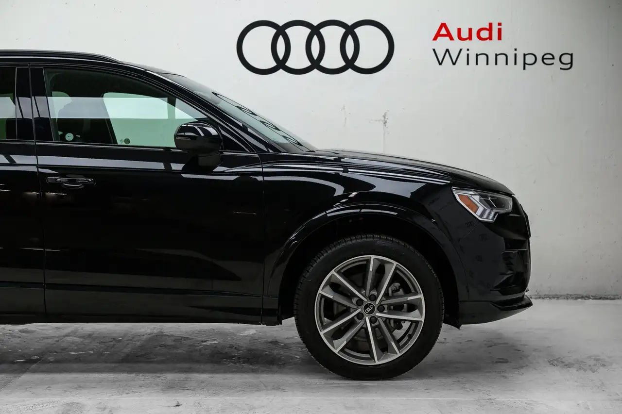 Audi Q3 photo Audi Q3