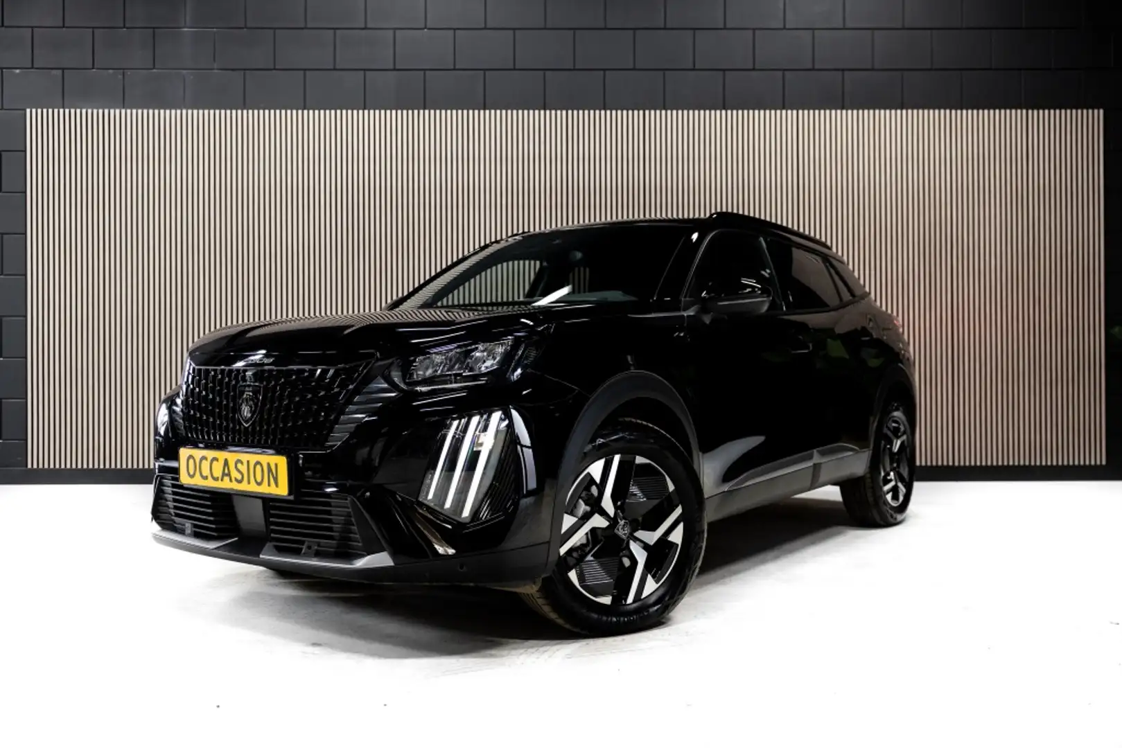 Peugeot 2008 1.2 Hyb 136PK Allure | 360 Camera | DAB | Zwarte H Negro - 1