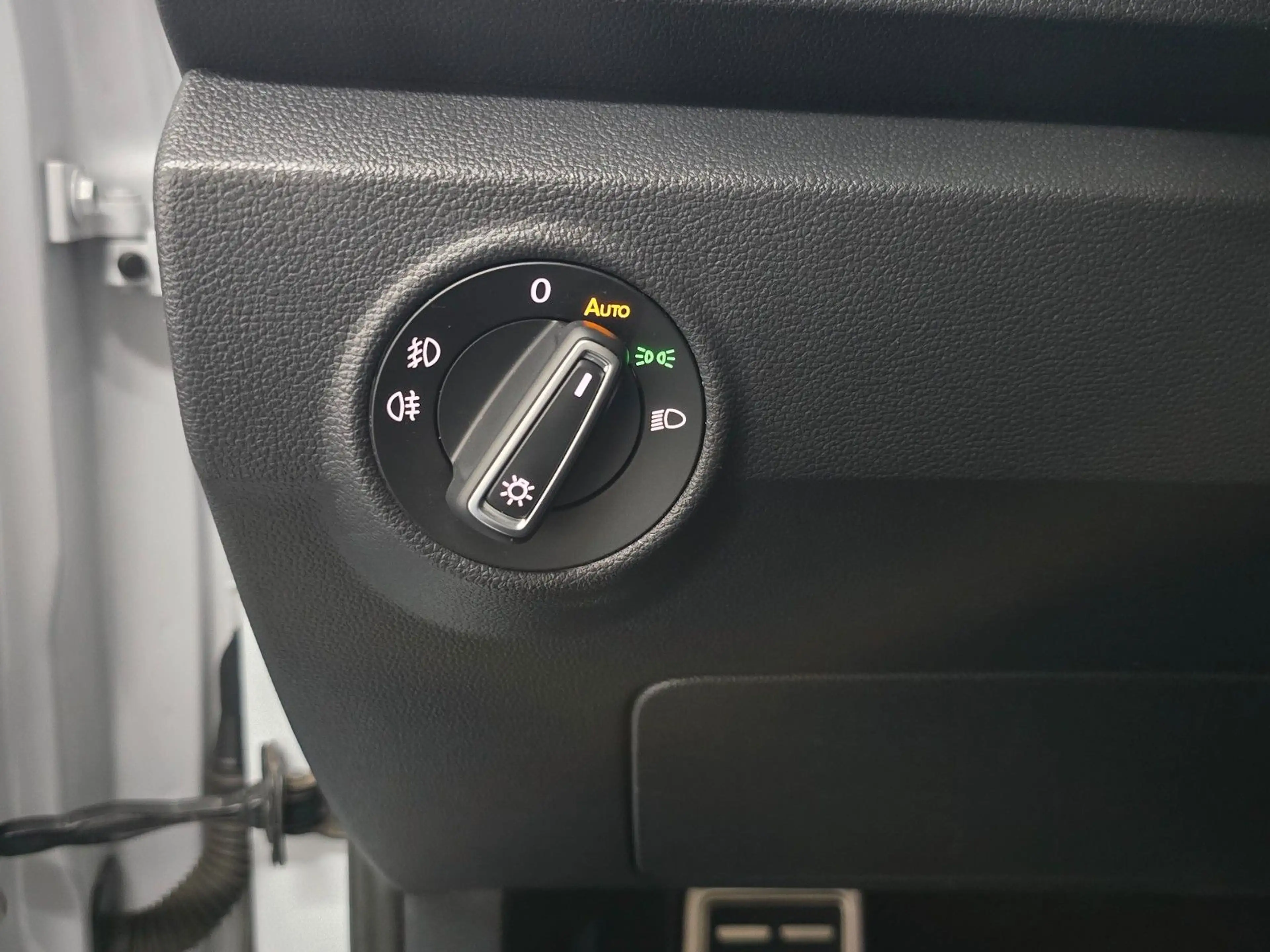 Volkswagen T-Roc Sport 4Motion*PANO*LED*RFK*AHK*ACC*SH*NAVI — photo 13